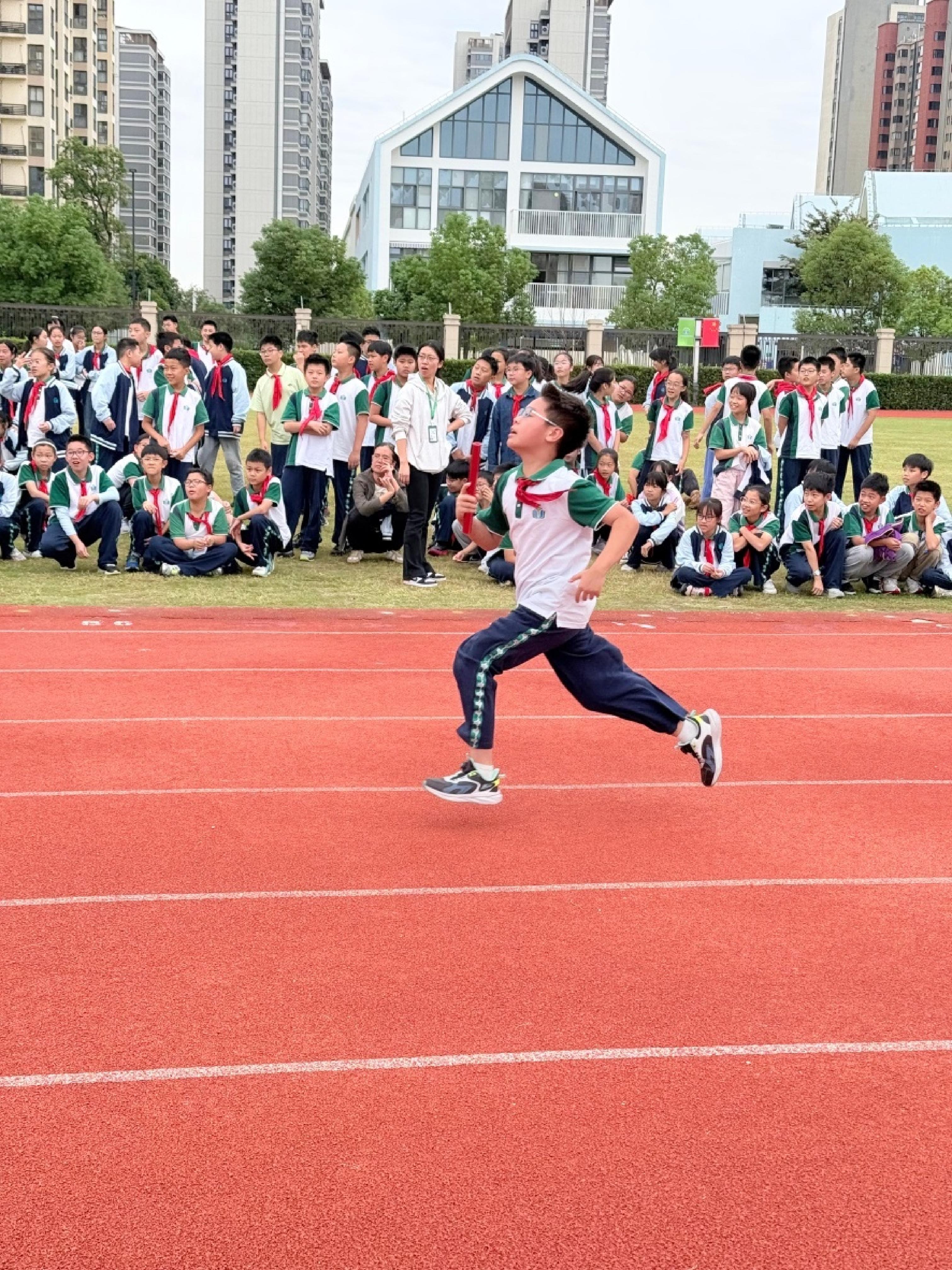 中学部接力赛