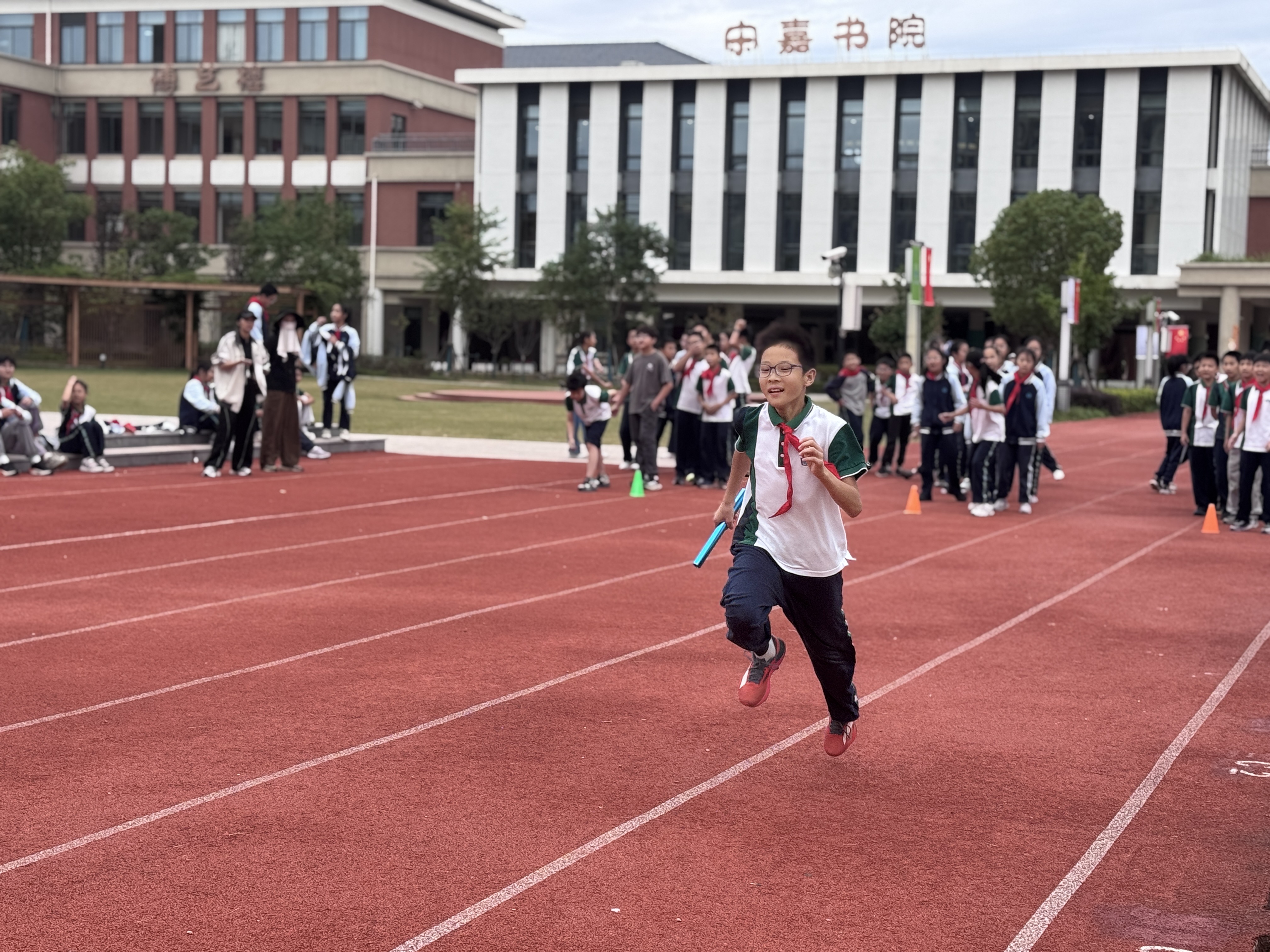 中学部接力赛