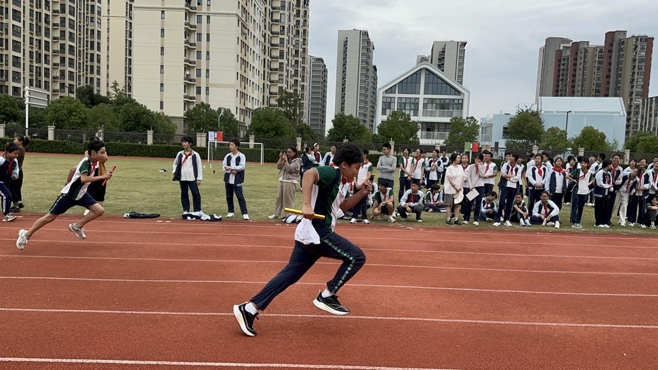 中学部接力赛