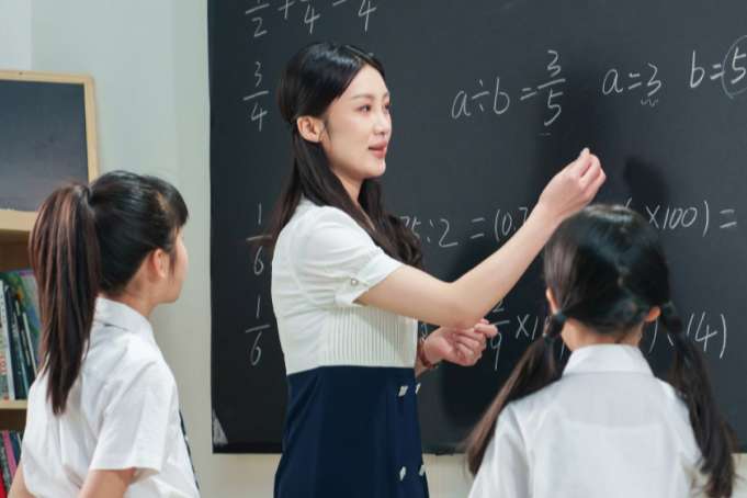 jiaoxuekeyan1-801.jpg