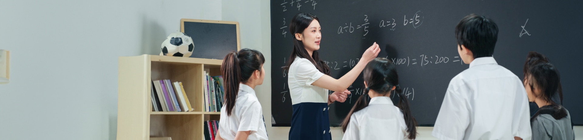 jiaoxuekeyan1-733.jpg